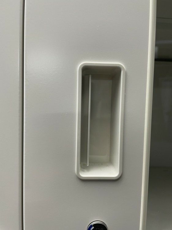 イトーキシンラインシリーズ ガラス両開きスライド上下書庫 商品画像7