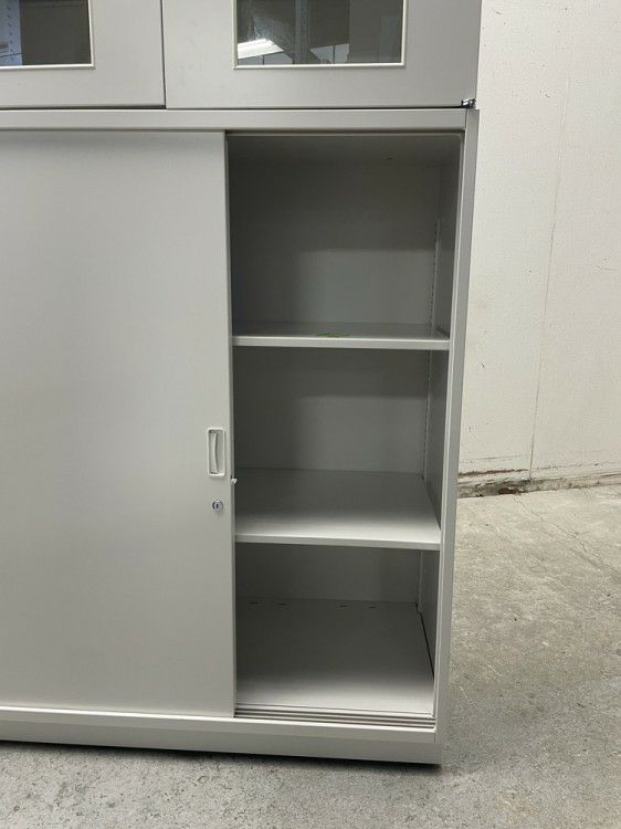 イトーキシンラインシリーズ ガラス両開きスライド上下書庫 商品画像11