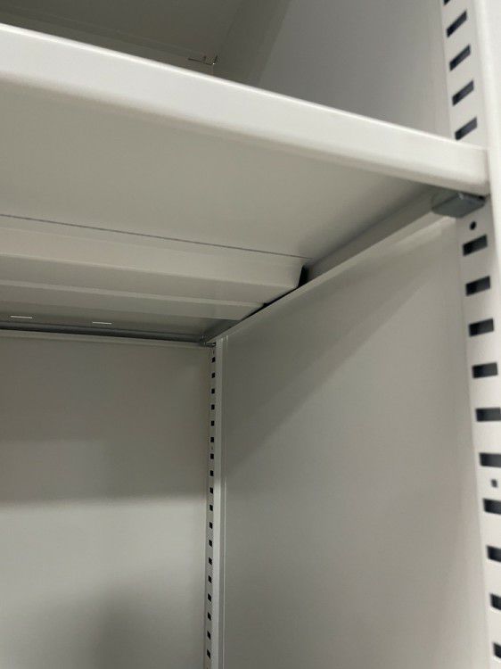 イトーキシンラインシリーズ ガラス両開きスライド上下書庫 商品画像13