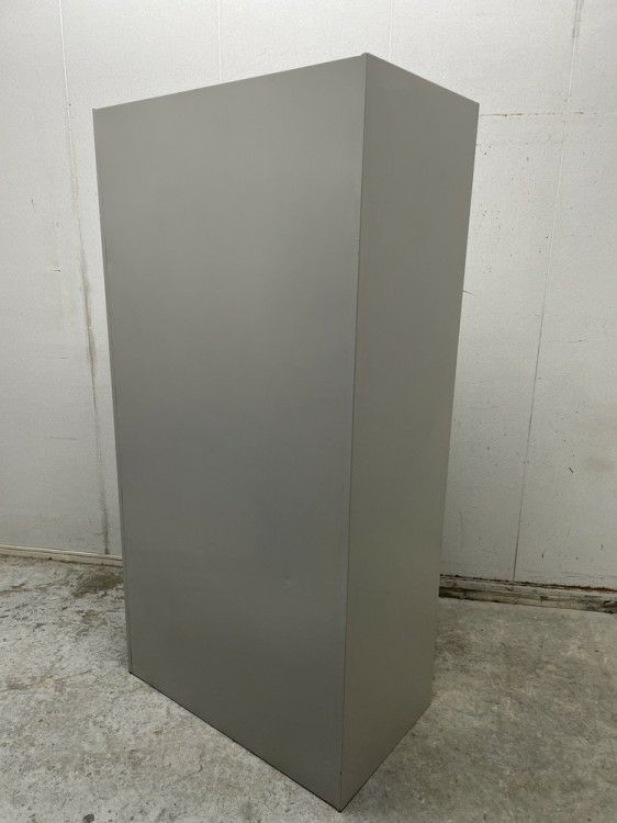 イトーキJ型シリーズ 3人用ロッカー 商品画像3