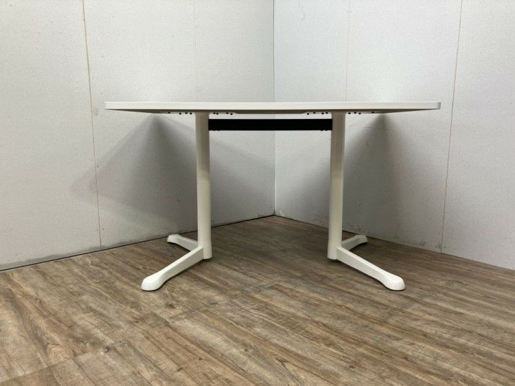 オカムラライブスシリーズ 1200ミーティングテーブル 商品画像3