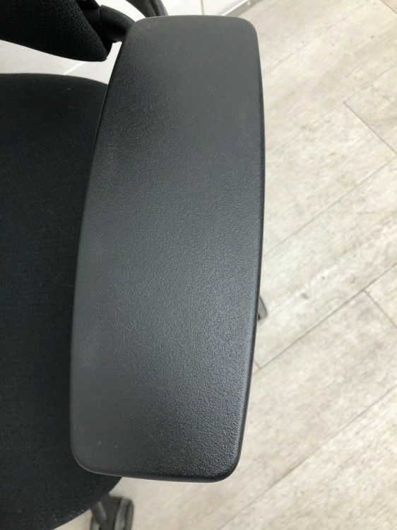 スチールケースリープ（Leap）シリーズ 可動肘付リープV2チェア 商品画像15