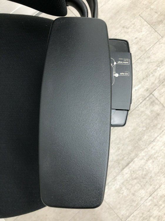 スチールケースリープ（Leap）シリーズ 可動肘付リープV2チェア 商品画像16