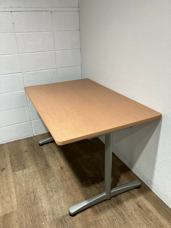 ウチダ（内田洋行）ST-3100シリーズ ミーティングテーブル 商品画像7