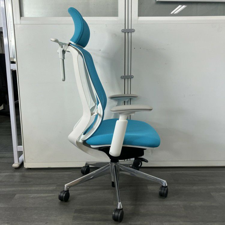 オカムラSylphy(シルフィー)チェア 可動肘付シルフィーチェア 商品画像3