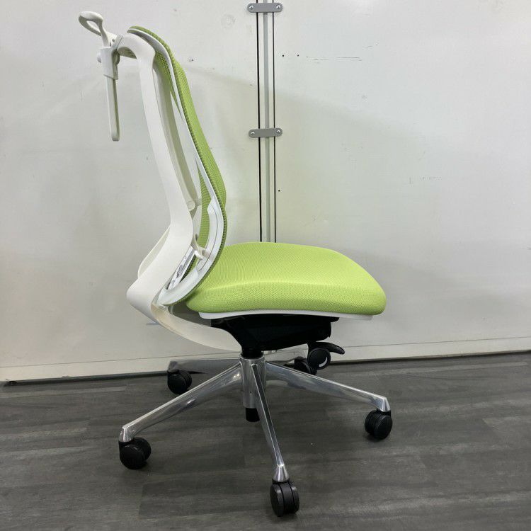 オカムラSylphy(シルフィー)チェア シルフィーチェア 商品画像3