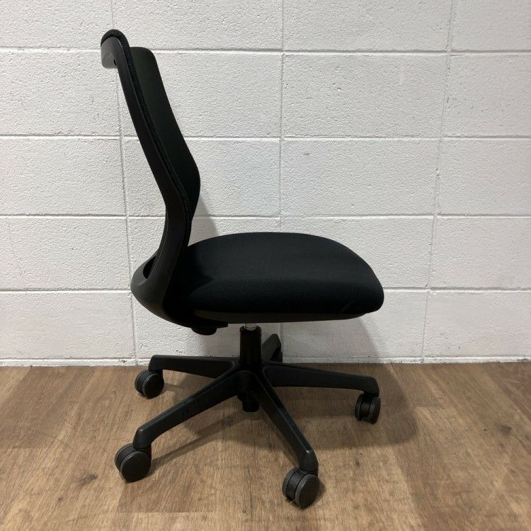 オカムラCG-M(シージーエム)シリーズ CG-Mチェア 商品画像3