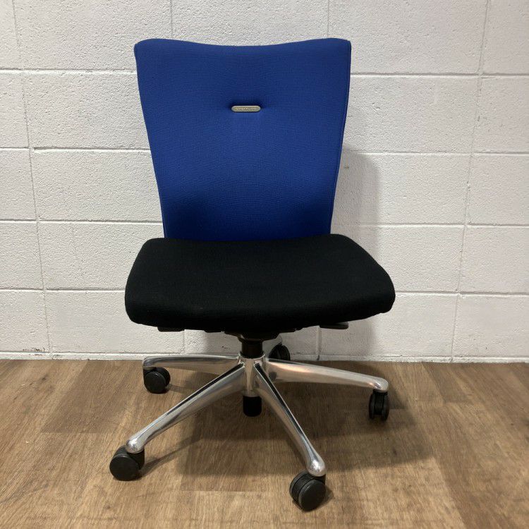 オカムラフィーゴチェア 商品画像2