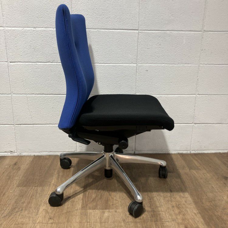 オカムラフィーゴチェア 商品画像3