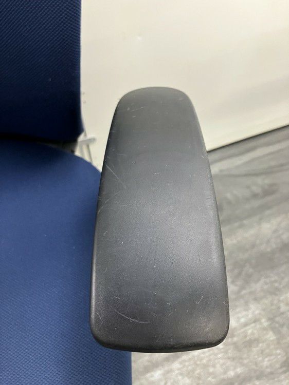 イトーキfulgo(フルゴ)チェア 可動肘付フルゴチェア 商品画像10