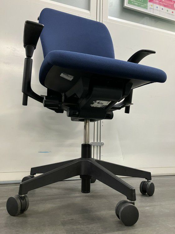 イトーキfulgo(フルゴ)チェア 可動肘付フルゴチェア 商品画像11