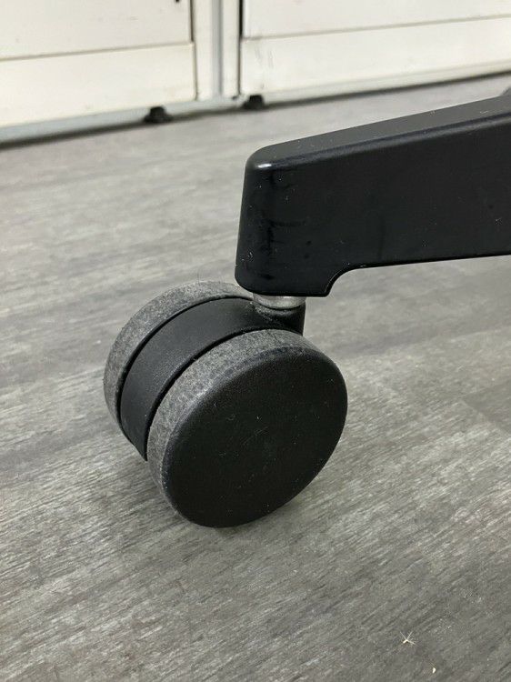 イトーキfulgo(フルゴ)チェア 可動肘付フルゴチェア 商品画像17