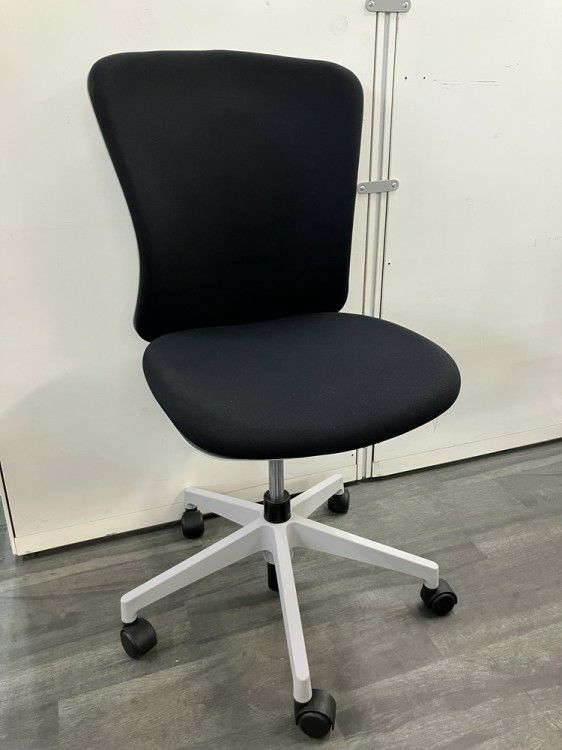 INABA/イナババルチェチェア バルチェチェア 商品画像1