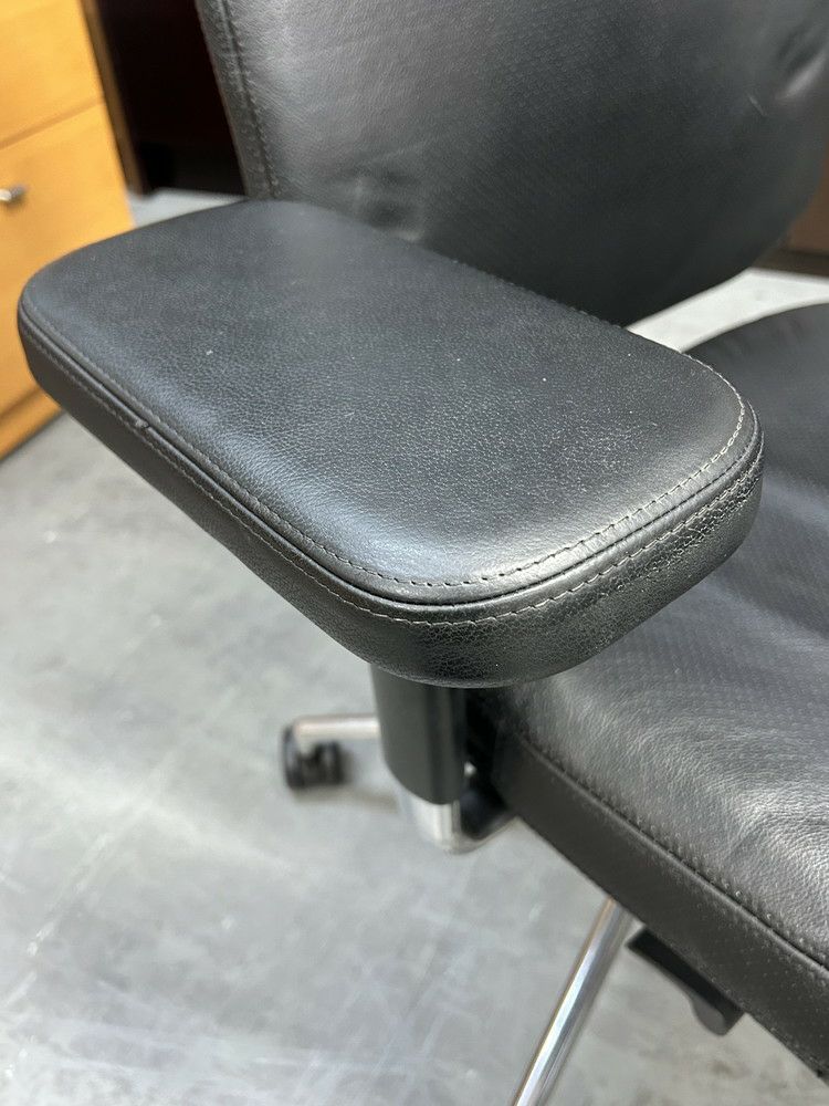 Vitra（ヴィトラ）肘付ヘッドラインチェア 商品画像9