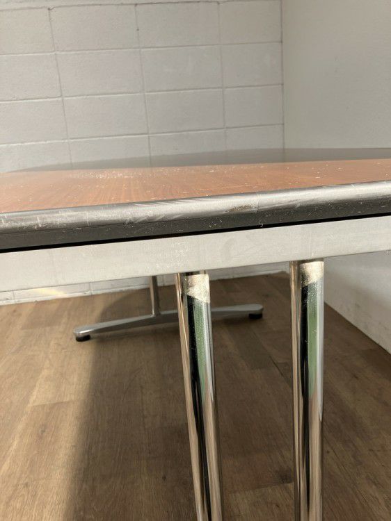 オカムラインターレイスシリーズ ミーティングテーブル 商品画像8