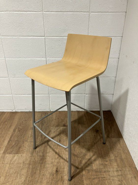 オカムラアルトカフェシリーズ ハイテーブル+チェア5点セット 商品画像8