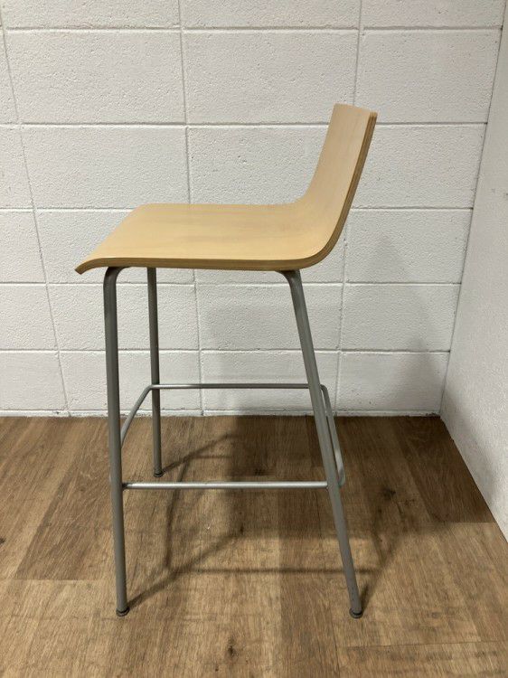 オカムラアルトカフェシリーズ ハイテーブル+チェア5点セット 商品画像10