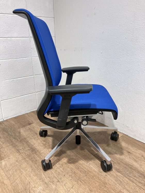 スチールケースシンク（Think）チェア 可動肘付シンクチェア 商品画像8