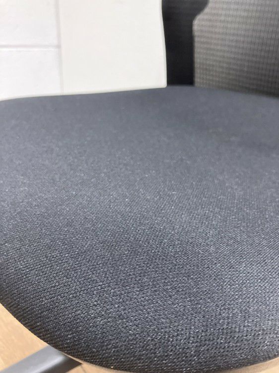 ウチダ（内田洋行）エニーザ（Anyza）チェア エニーザチェア 商品画像3