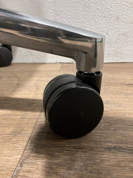 ウチダ（内田洋行）固定肘付ECチェア 商品画像5