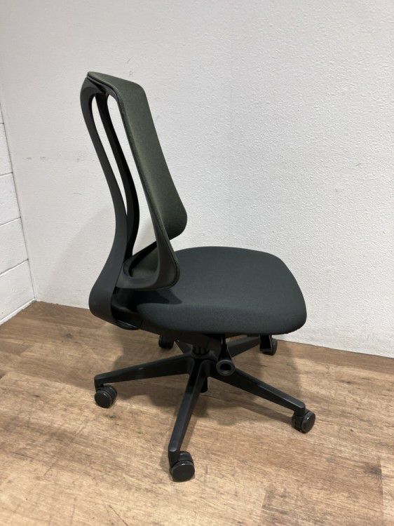 ウチダ（内田洋行）リーフレクシリーズ リーフレクチェア 商品画像8