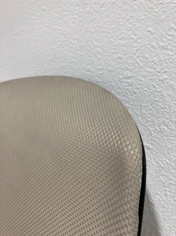 ウチダ（内田洋行）リーフレクシリーズ 固定肘付リーフレクチェア 商品画像2