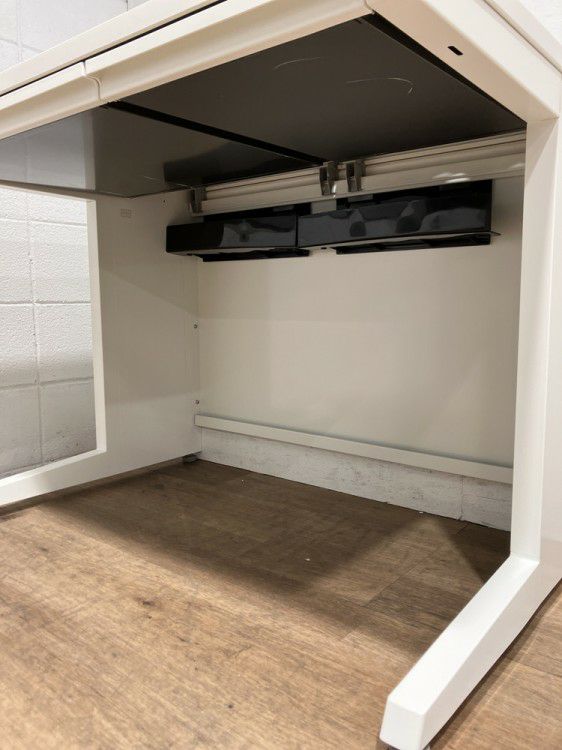 オカムラADVANCE（アドバンス）シリーズ 1000平デスク 商品画像4