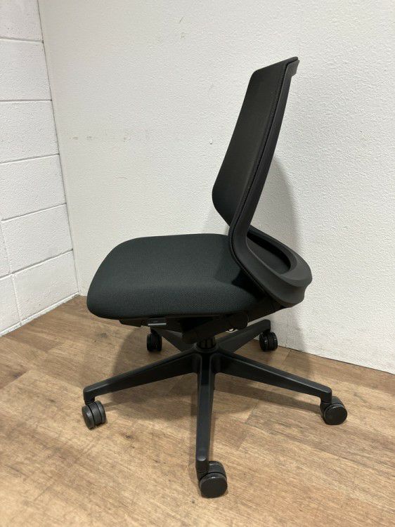 ウチダ（内田洋行）ニンバスチェア ニンバスチェア 商品画像6