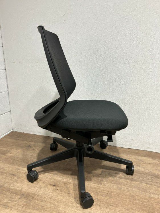 ウチダ（内田洋行）ニンバスチェア ニンバスチェア 商品画像8