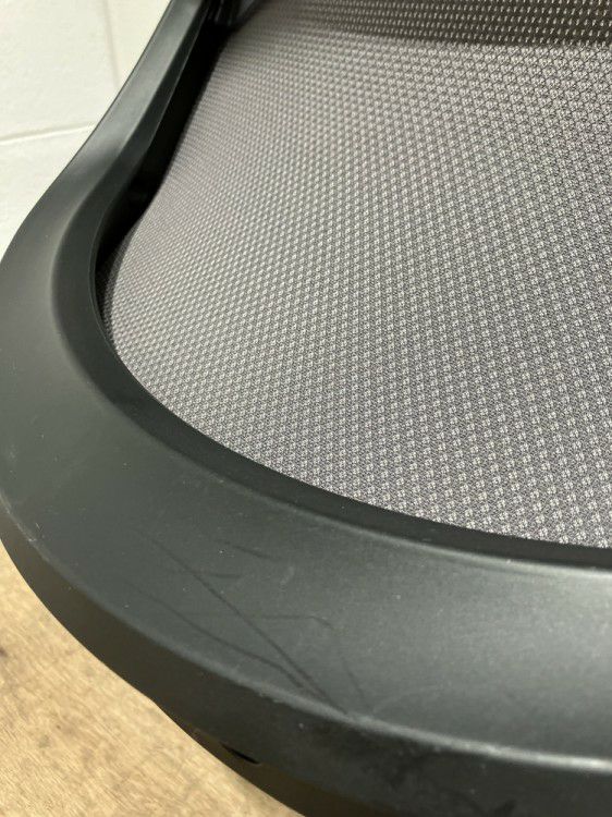 ウチダ（内田洋行）可動肘付ニンバスチェア 商品画像12