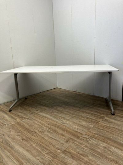 イトーキ1800ミーティングテーブル 商品画像1