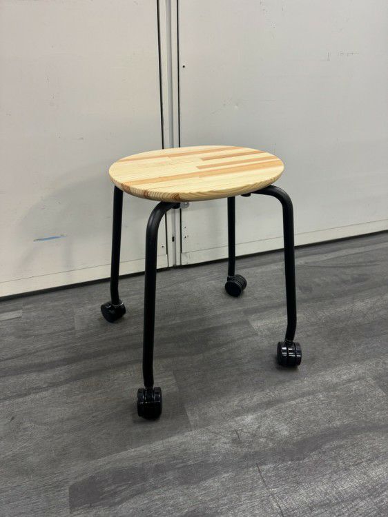 ウチダ（内田洋行）プラーシリーズ スツール 商品画像1