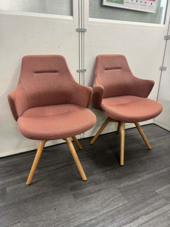 オカムラライブスエントリーチェア(Lives Entry Chair) ミーティングチェア2脚セット 商品画像1