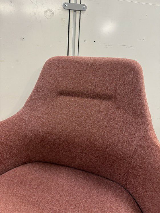 オカムラライブスエントリーチェア(Lives Entry Chair) ミーティングチェア2脚セット 商品画像4