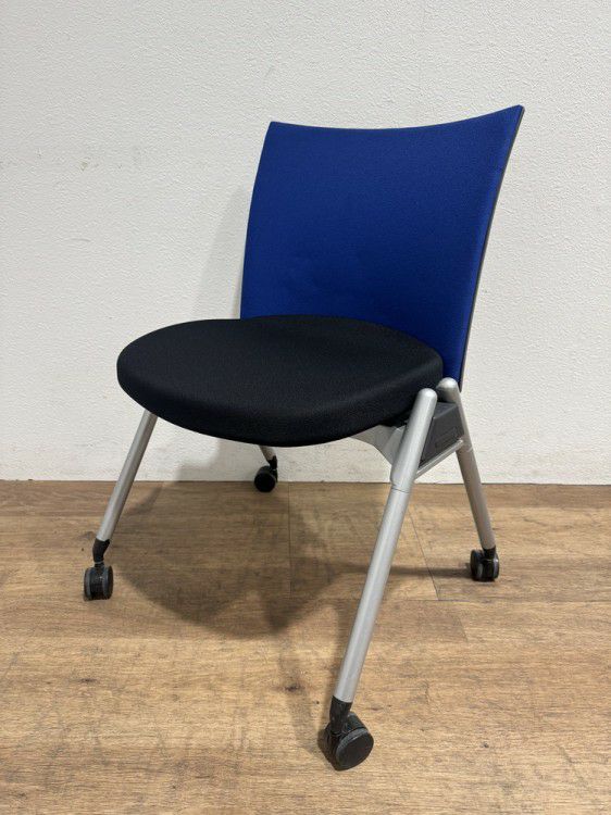 ウチダ（内田洋行）MX-340シリーズ スタッキングチェア4脚セット 商品画像2