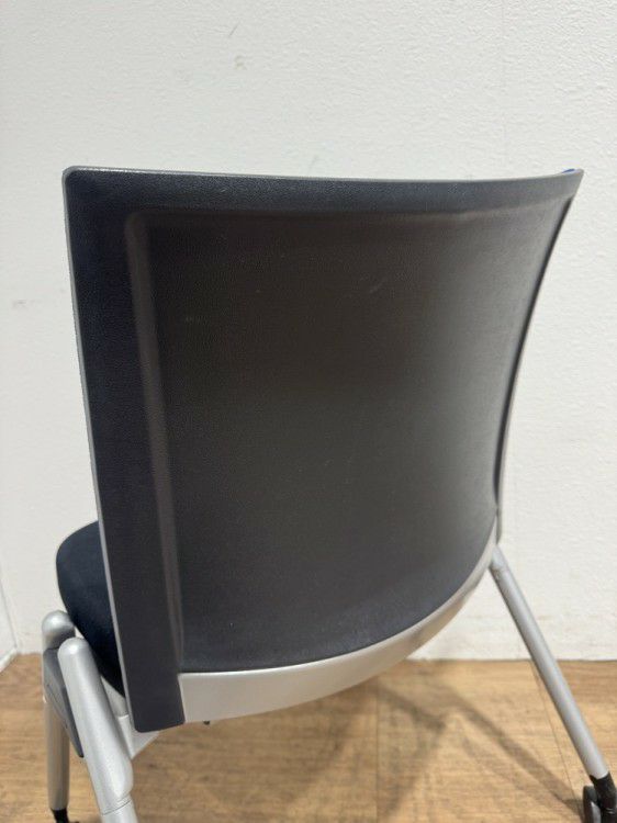 ウチダ（内田洋行）MX-340シリーズ スタッキングチェア4脚セット 商品画像8