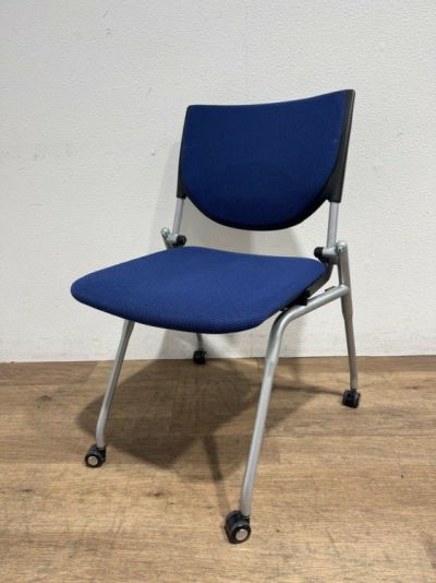 オカムラプロスタックシリーズ ネスティングチェア 商品画像1