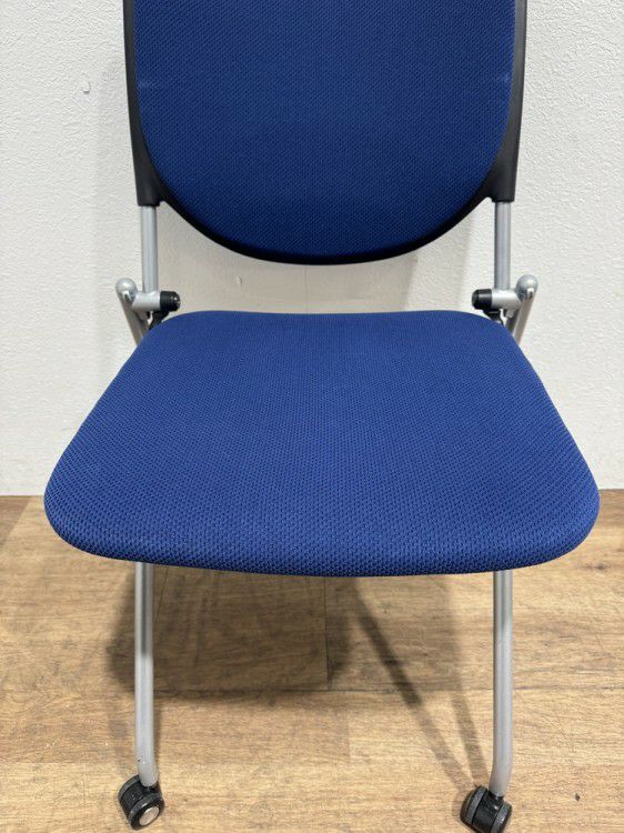 オカムラプロスタックシリーズ ネスティングチェア 商品画像4