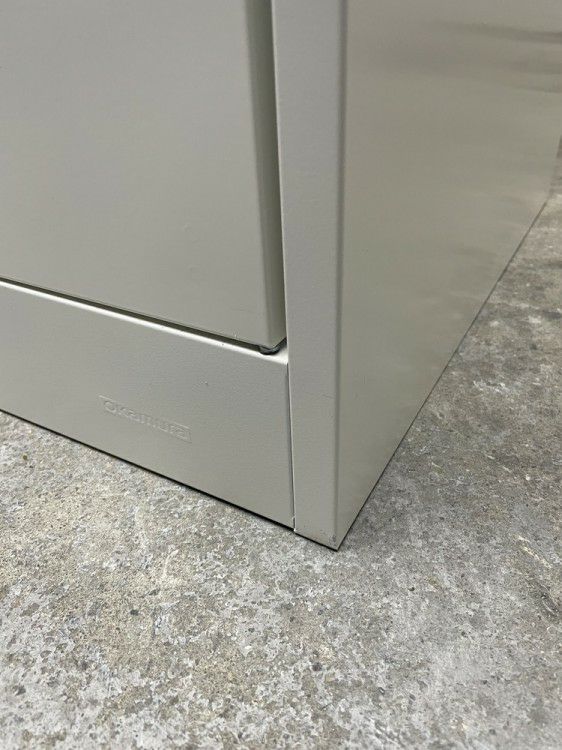 オカムラFZタイプシリーズ 3人用ロッカー 商品画像6