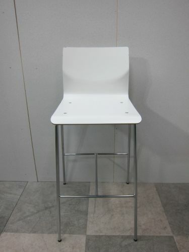 オカムラAlt Piazza(アルトピアッツァ)シリーズ スイープチェア 商品画像2