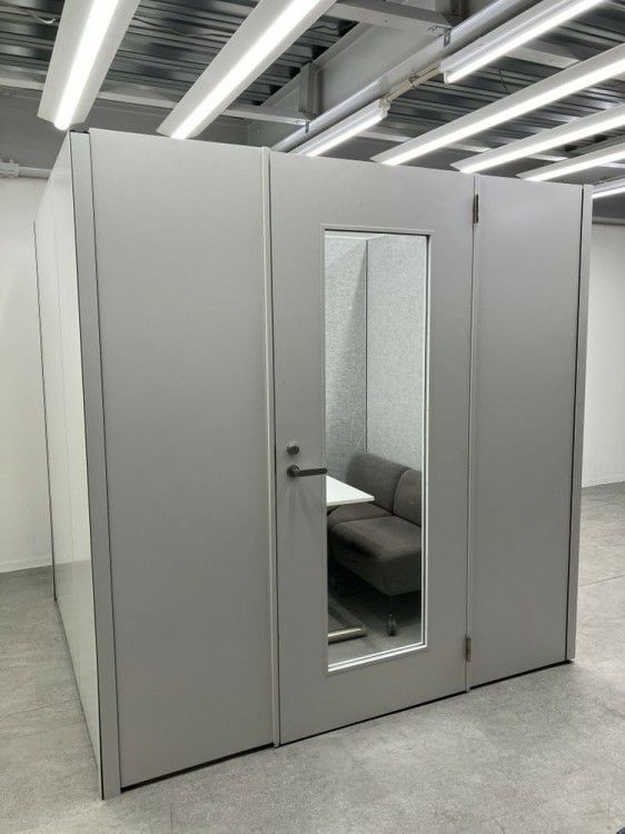 イトーキLight Boothシリーズ（ブース本体） セミクローズ型ミーティングブースセット 商品画像1