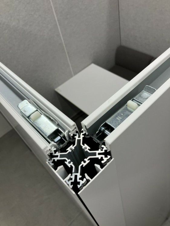 イトーキLight Boothシリーズ（ブース本体） セミクローズ型ミーティングブースセット 商品画像7