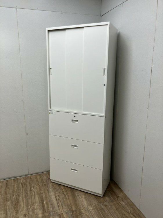 イトーキシンラインシリーズ 3扉引違い・3段ラテラル上下書庫 商品画像2