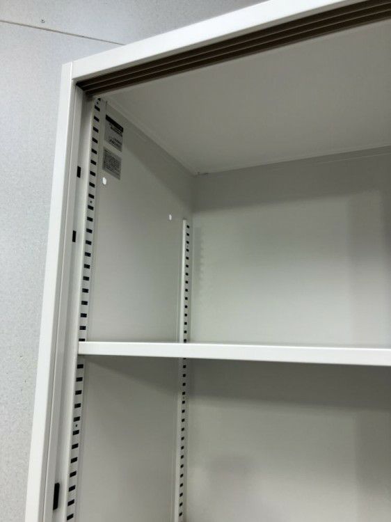 イトーキシンラインシリーズ 3扉引違い・3段ラテラル上下書庫 商品画像5