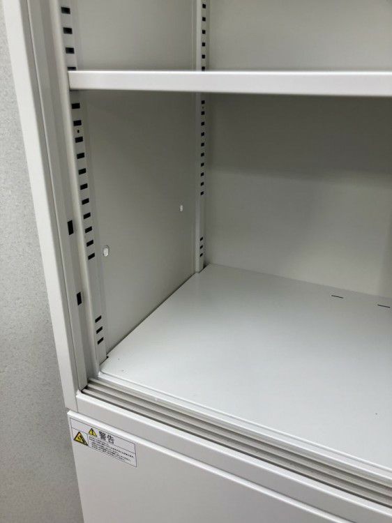 イトーキシンラインシリーズ 3扉引違い・3段ラテラル上下書庫 商品画像6