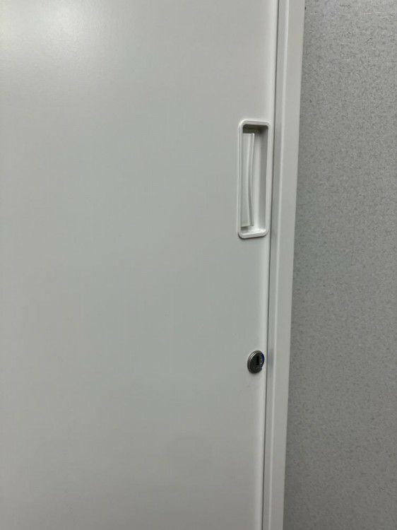 イトーキシンラインシリーズ 3扉引違い・3段ラテラル上下書庫 商品画像7