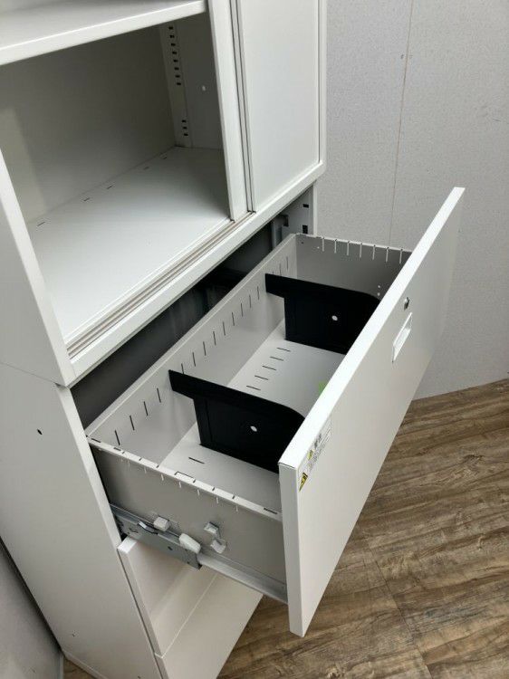 イトーキシンラインシリーズ 3扉引違い・3段ラテラル上下書庫 商品画像8