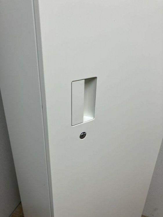 イトーキeSキャビネット(エスキャビネット)シリーズ 壁面片開き書庫 商品画像4