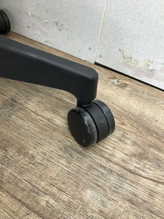 イトーキノート(nort)チェア 可動肘付ノートチェア 商品画像6