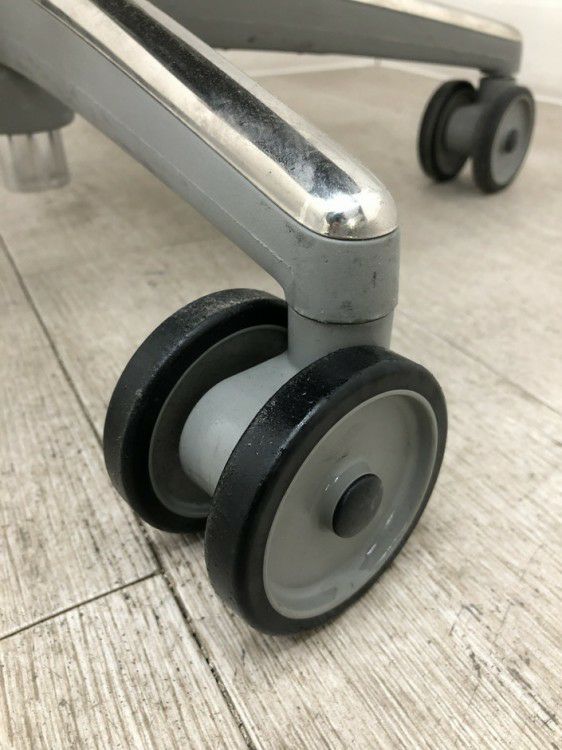 固定肘付リバティ(Liberty)チェア 商品画像24